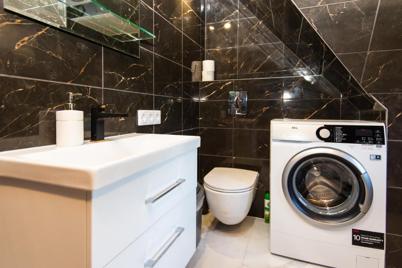 Apartamentai Pas Kaju Senamiestyje Salia Botanikos Parko بالانغا المظهر الخارجي الصورة
